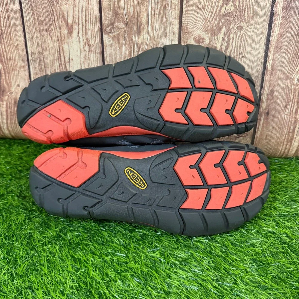 Keen CNX Hiking Shoes Womens 9.5 Gray Red Lightweight Trail Walking